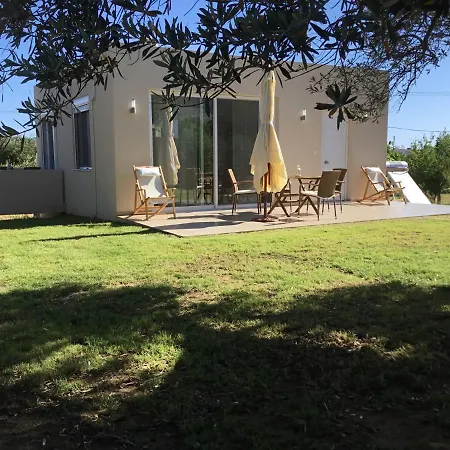 Oikia Ampavris Holiday home *