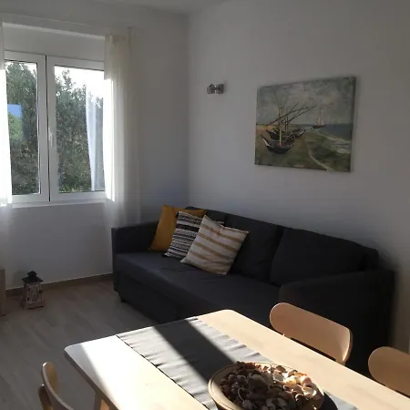 Oikia Ampavris 科斯镇