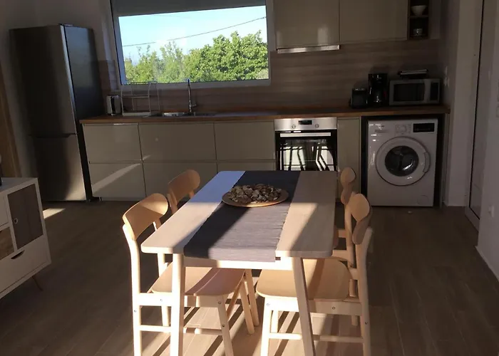 펜션 Oikia Ampavris